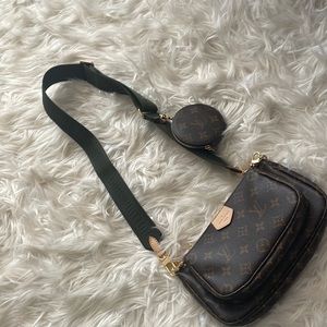Multi pochette LV